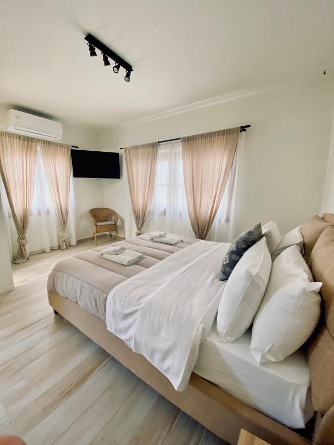 Olea White Villa Skiathos Town Exterior photo