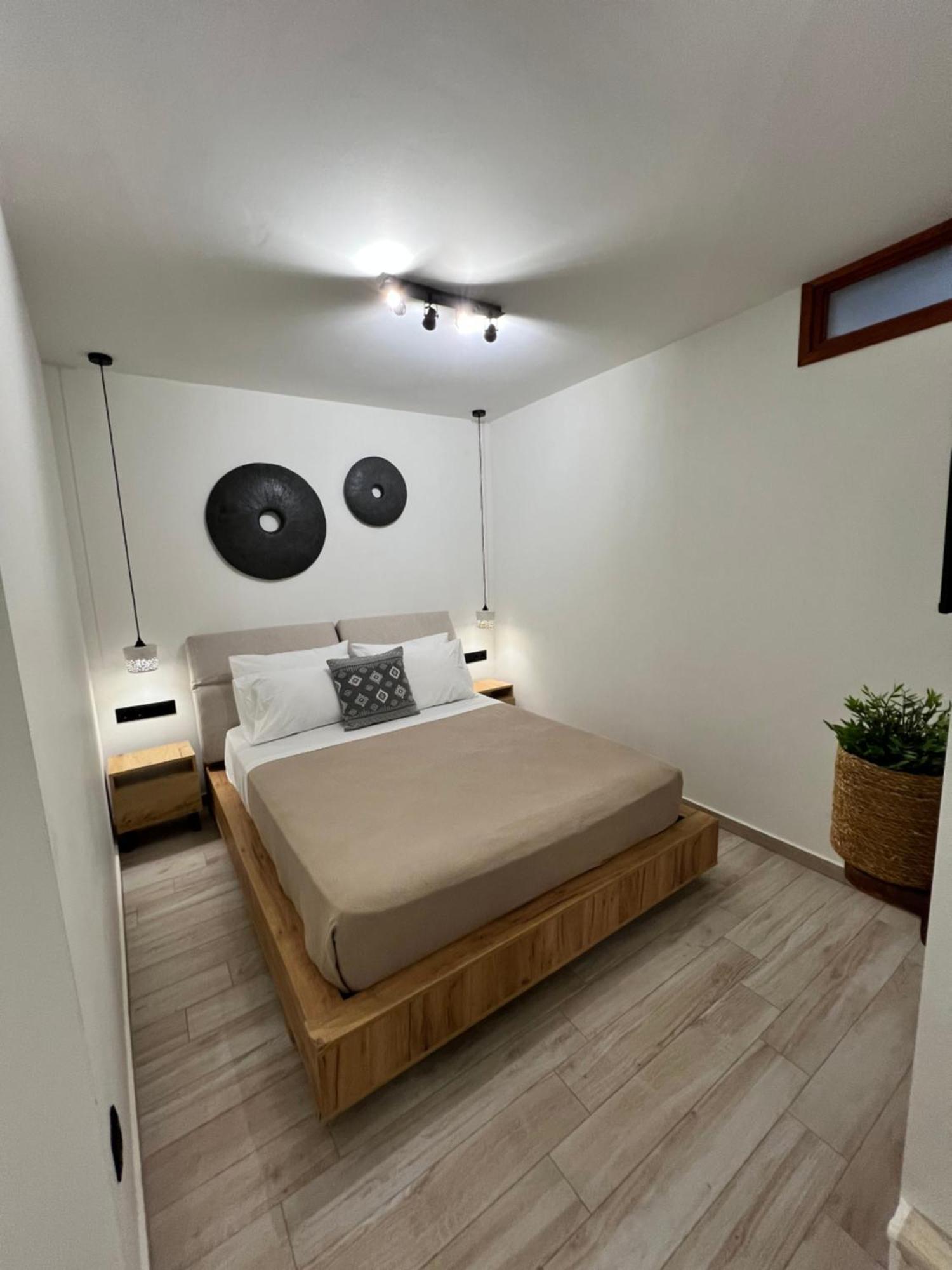 Olea White Villa Skiathos Town Exterior photo