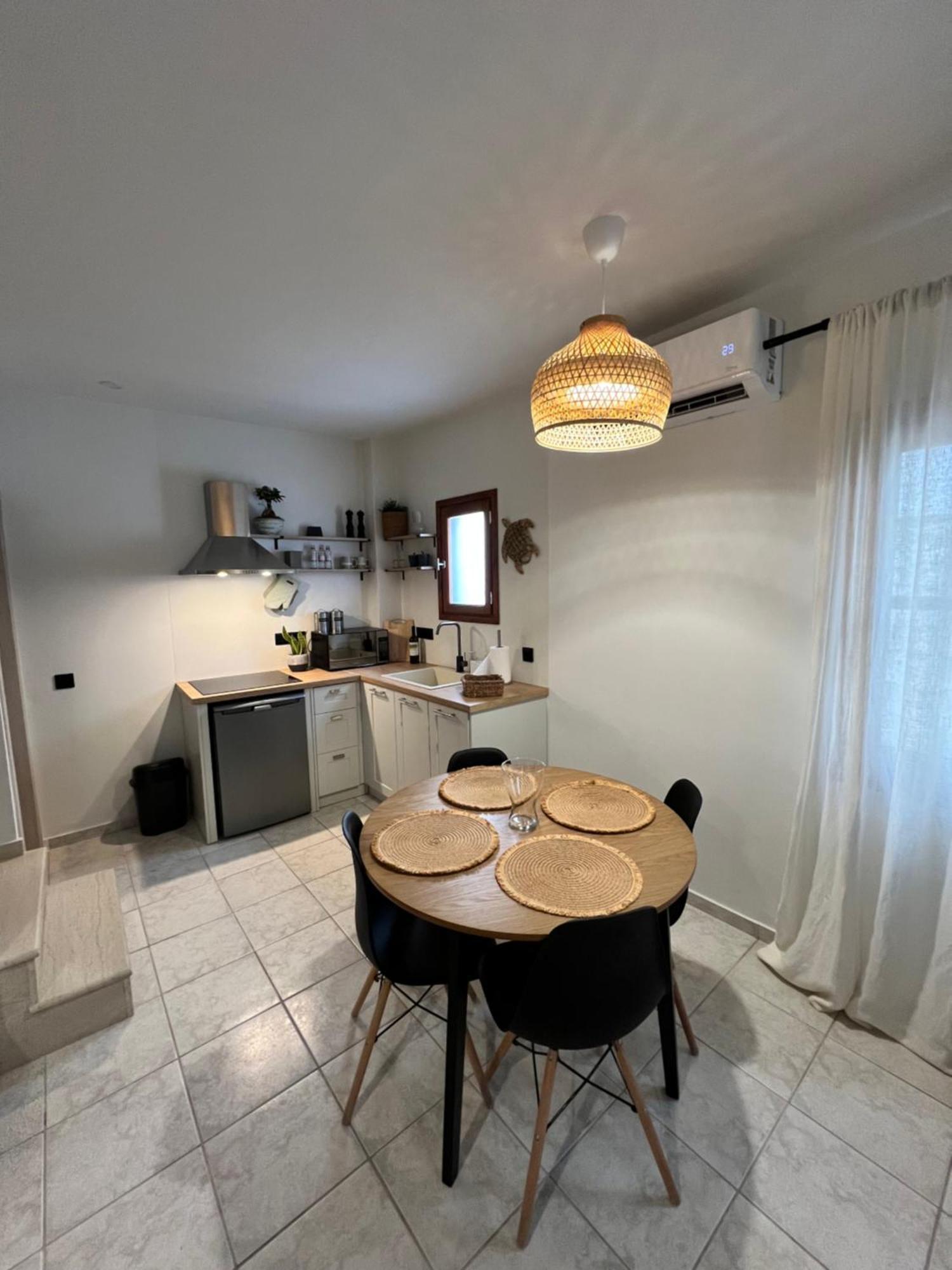 Olea White Villa Skiathos Town Exterior photo
